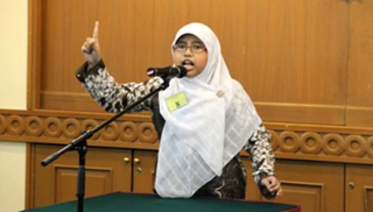 Puisi Perpisahan Sekolah SD, SMP, SMA Yang Menyentuh Hati