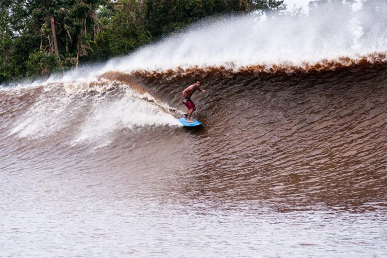 The Occurence Schedule List Bono Waves Kampar River Riau